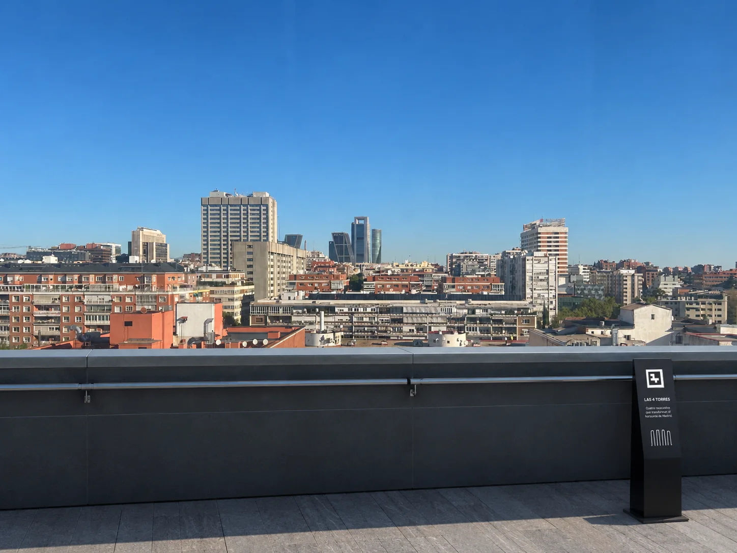 Vista del horizonte de Madrid desde el Skywalk